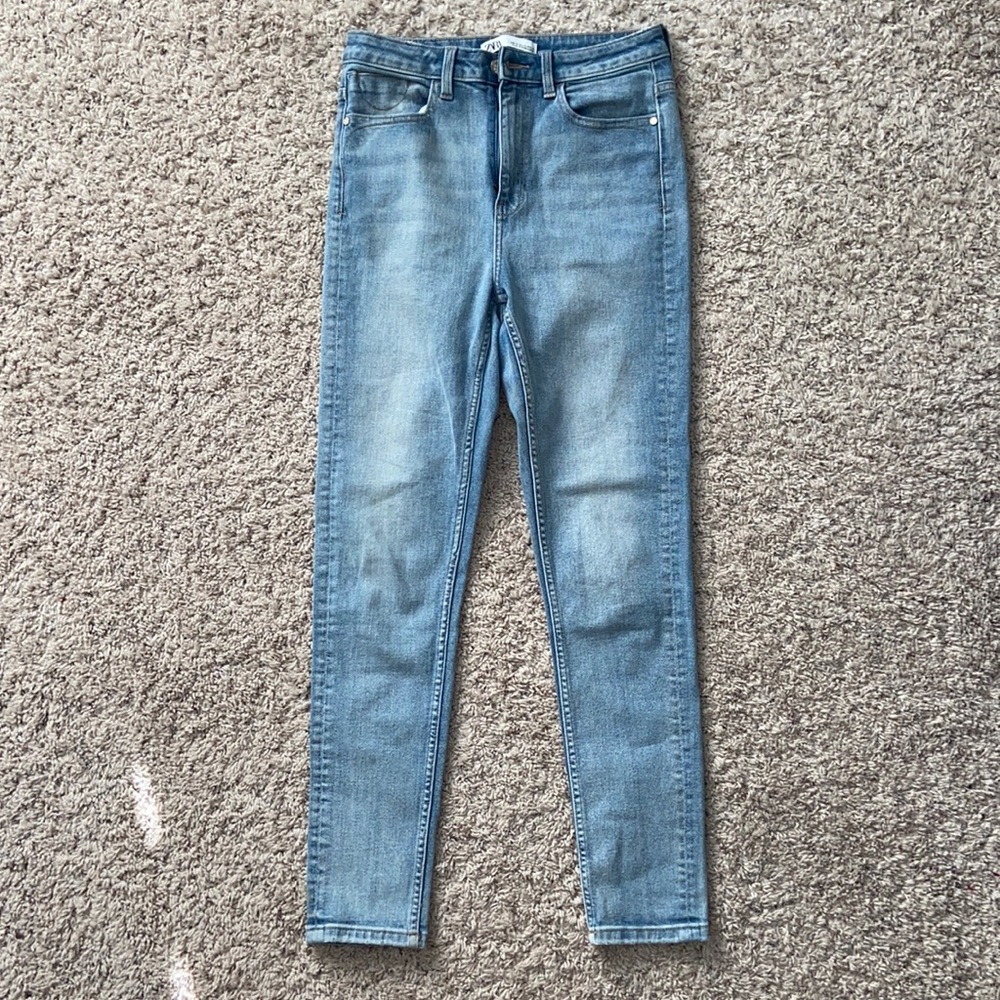 Zara jeans light wash skinny high waisted